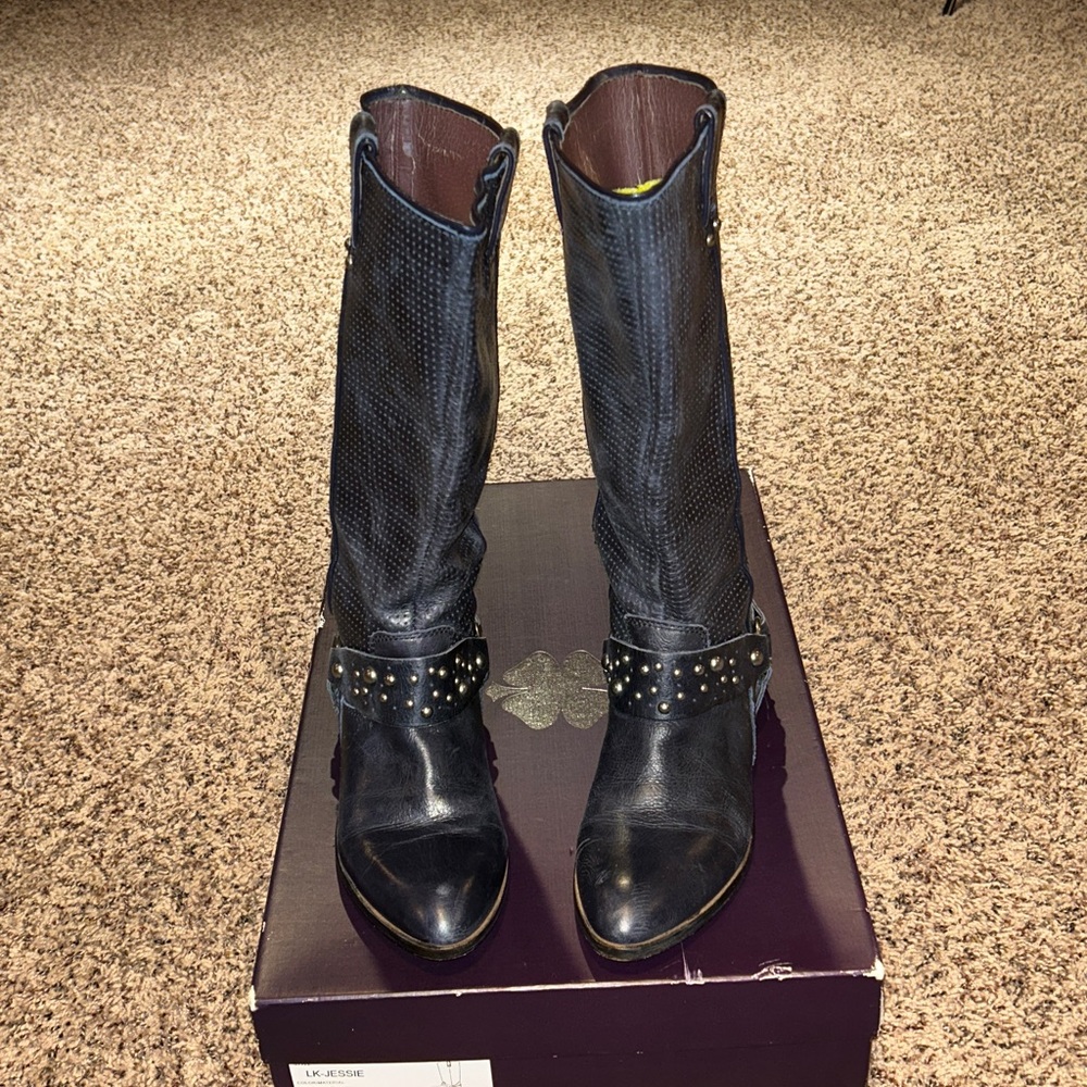 Lucky Brand LK-Jessie Midnight Tumbled Samara Distressed Boots 7.5